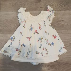 NWOT Jessica Simpson floral dress with lace detail 12m